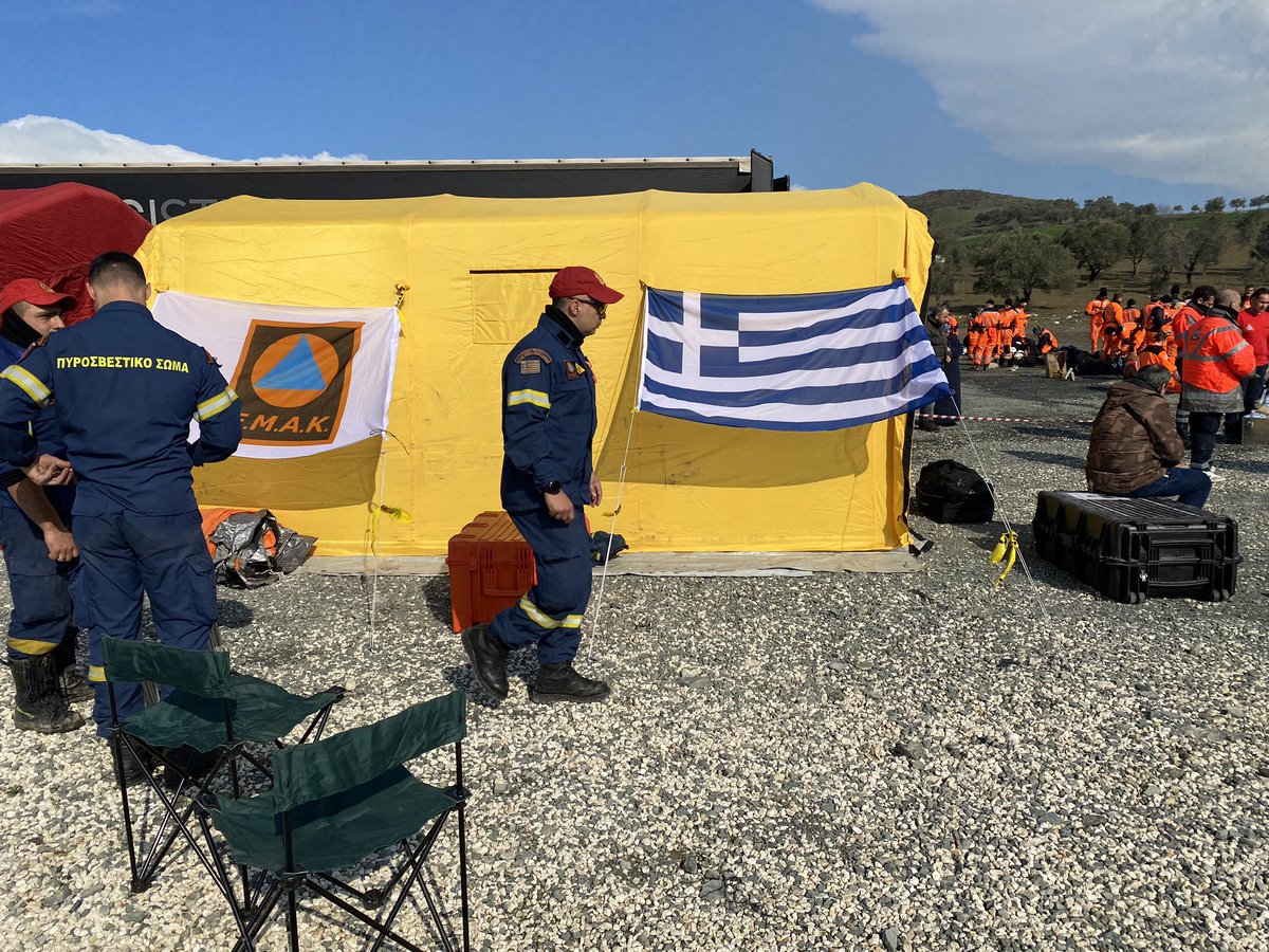 Greece 🇬🇷 is sending another round of help to Türkiye 🇹🇷 within the next hour 💪🏼