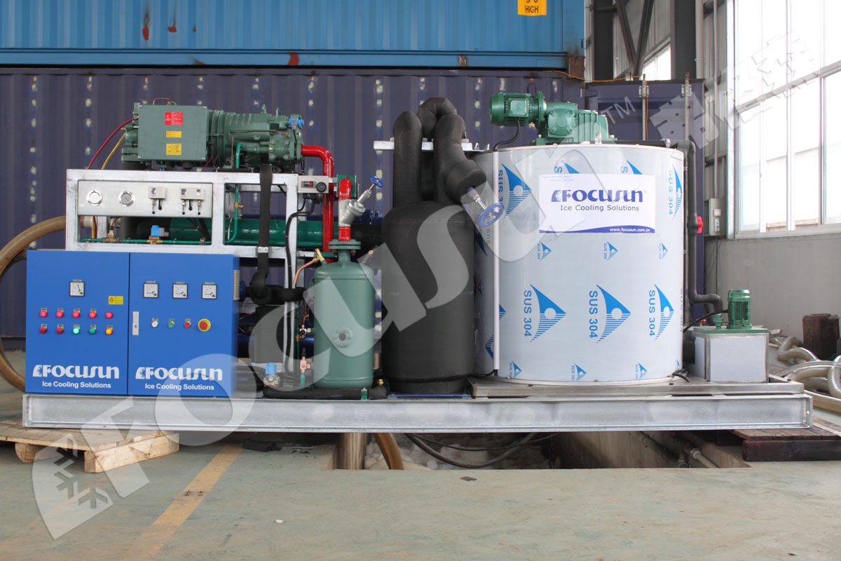chinaicemachine's tweet image. Types of #Focusun #flakeicemachine: Fresh water flake ice machine, Marine seawater flake ice machine and Land seawater flake ice machine.
The #flakeicemaker can be designed as containerized type.