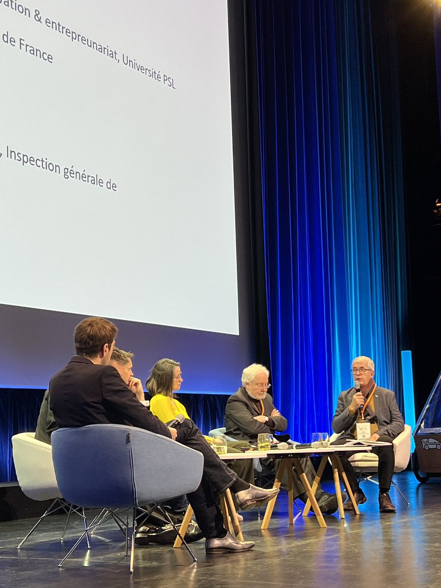 Ouverture de la 2nde journée du forum de l’#AIT avec une plénière sur la "Prospective des #mobilités 2040-2060" avec <a href="/MarcBoutoille/">Marc Boutoille</a> @P_A_Roche <a href="/Th_Guimbaud/">Thierry Guimbaud</a> <a href="/denis_remis/">Cedric DENIS-REMIS</a> et @Melanie_Marcel.

On parle bien sûr du futur de la concertation citoyenne avec <a href="/onepoint/">Onepoint</a> et <a href="/audencia/">Audencia</a> !