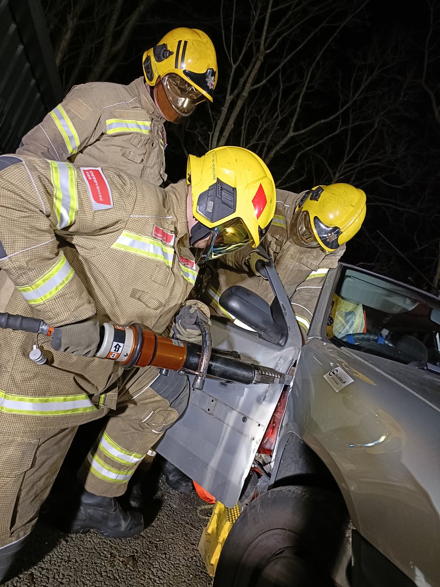 AshbourneFireStn on Twitter "Training night at DerbyshireFRS