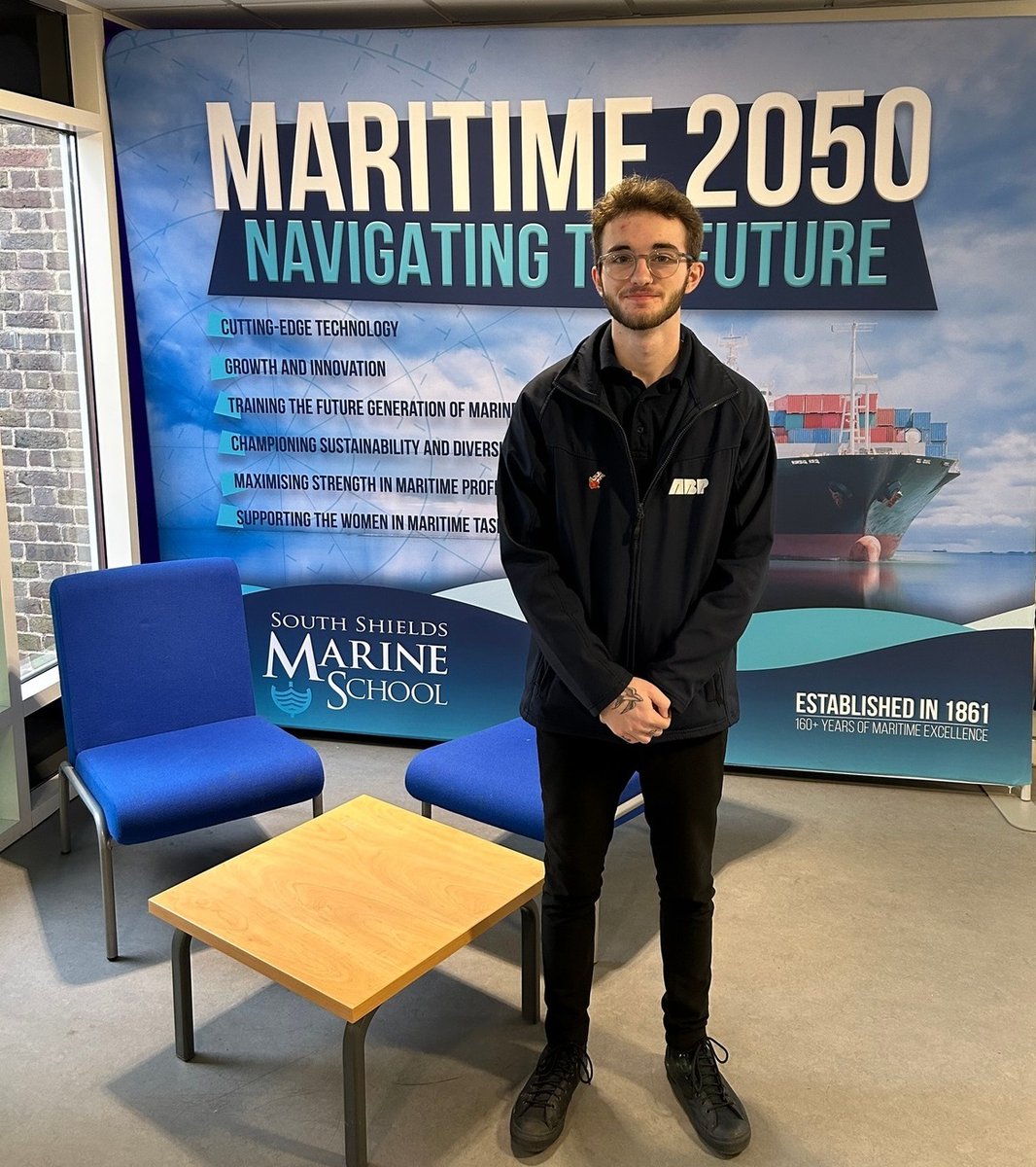 ssmarineschool's tweet photo. It's #ApprenticeWednesday, & to celebrate #NAW - we are shining a spotlight on Toby - a #PMOO employed by @abports21.
From the age of 7, Toby joined Trinity House, which set him up on the path towards a career in #maritime, followed by studying relevant subjects in 6th form. https://t.co/0mZUFIXReg
