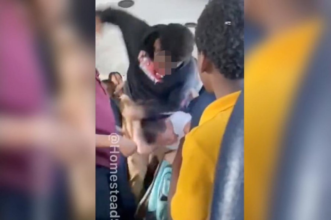 DailyLoud's tweet image. Teen who savagely beat 9-year-old girl on Florida school bus charged with battery.