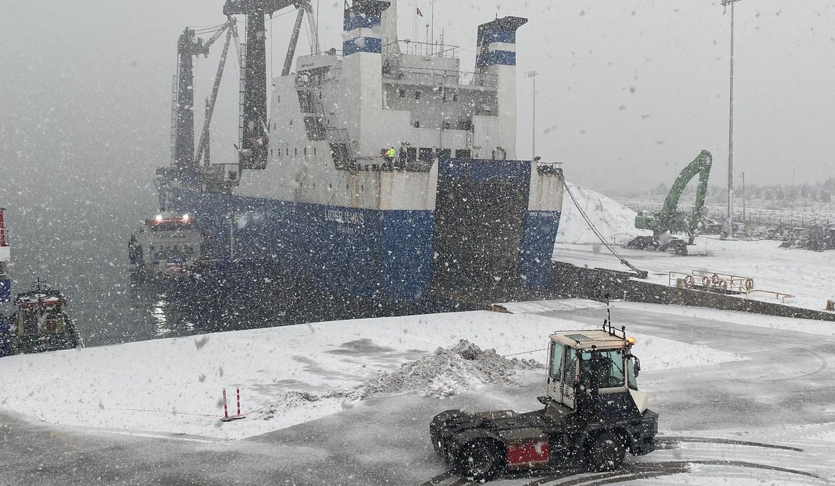 🔴 GEMIMIZ YOLA ÇIKTI!
🔴 HERKESE TEŞEKKÜRLER!

Toplam 21 adet iş makinası, 2 adet 60 tonluk jeneratör ve ekipman kamyonu, 14 adet gıda ve ihtiyaç TIRI, 2 adet sıcak yemek kamyonu.
