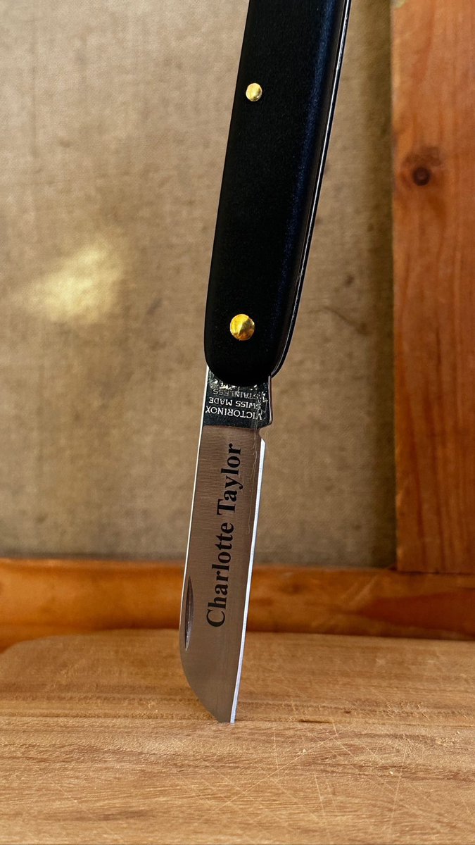 New business cards 🔪