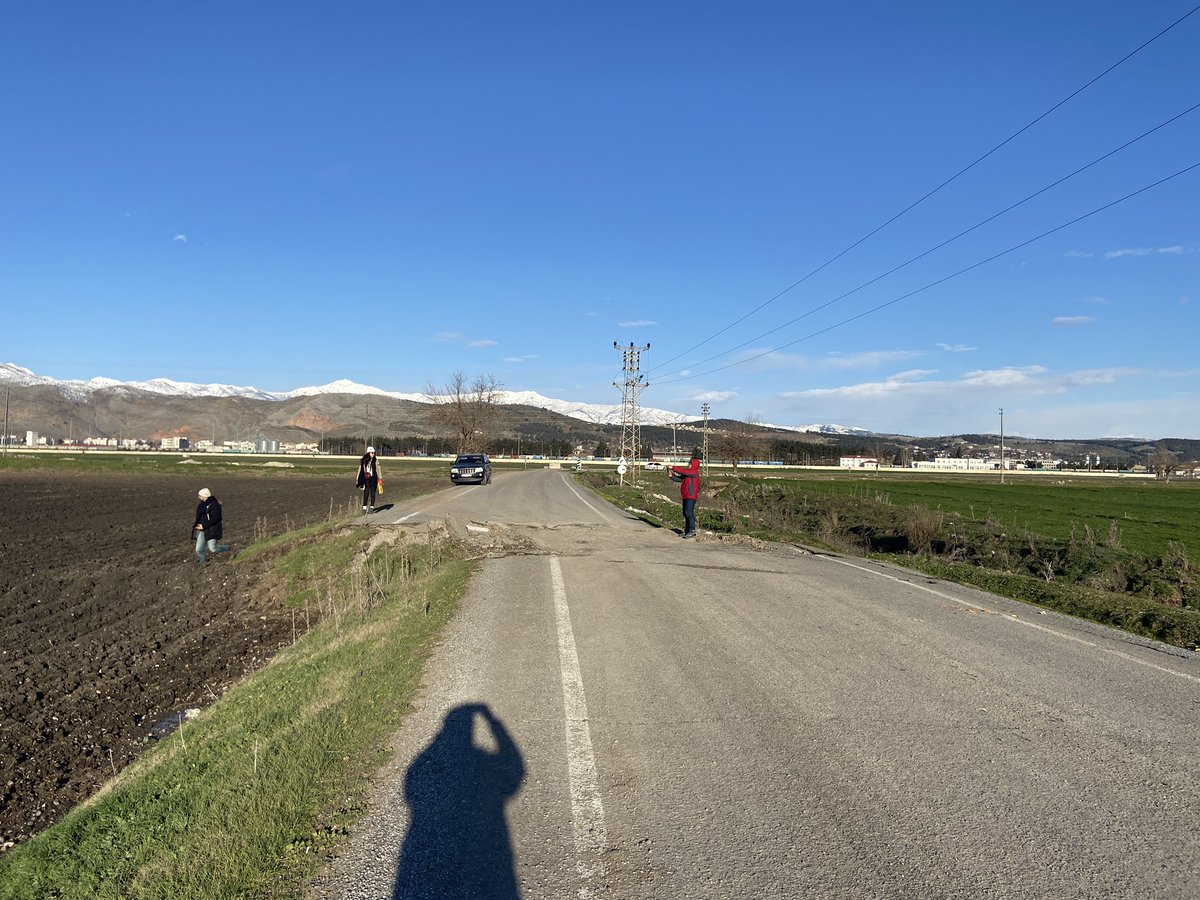 Anadolu plakası 3.3 metre ila 5 metre arasında batıya doğru yürümüş 

#deprem