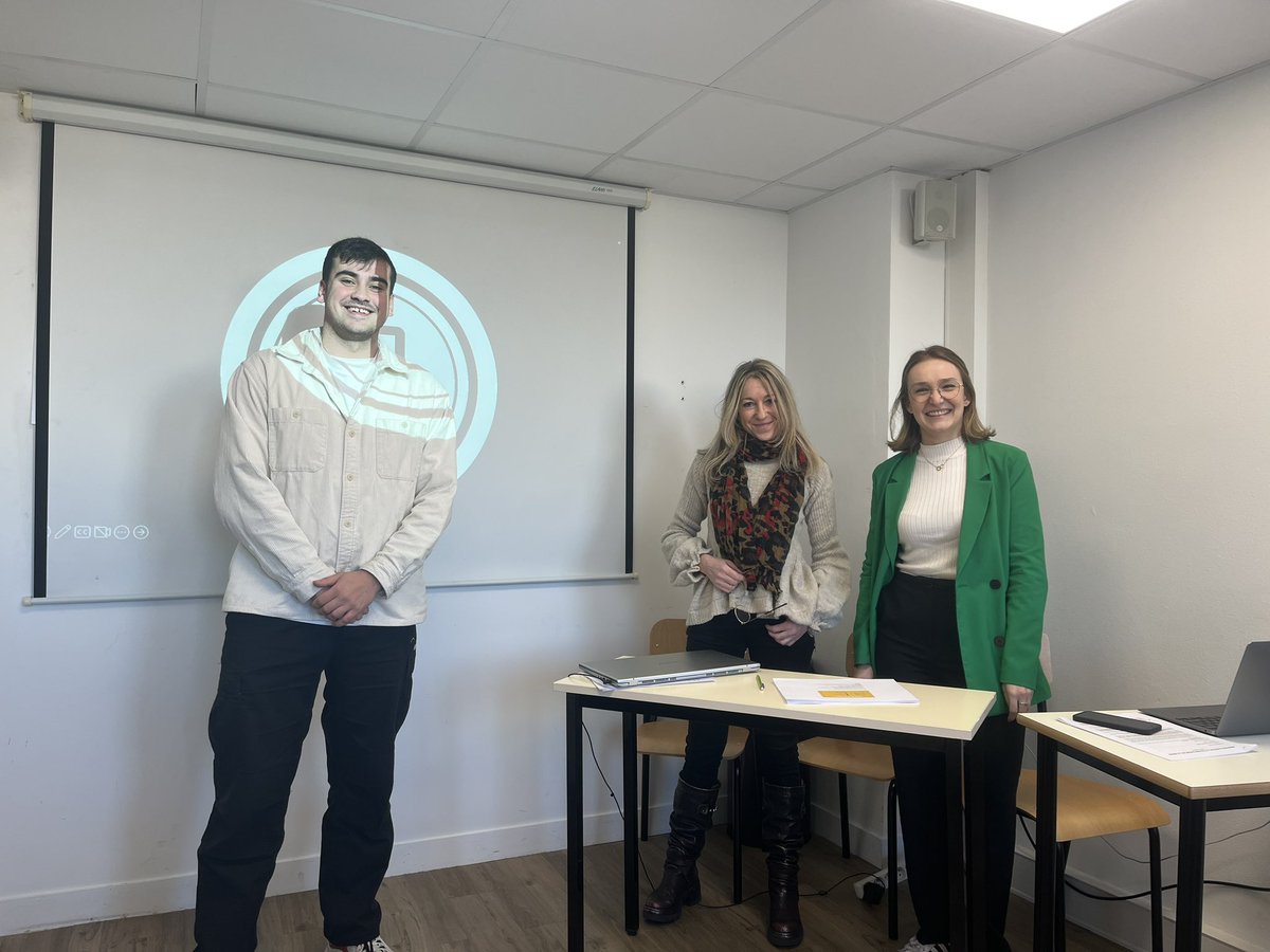 ArnaultChatel's tweet photo. Premiere masterclass pour la promotion du @MBADMB @EFAP_ @HUBInstitute de Bordeaux sur la #transfonum de la bière 

Follow #tchitchin #mbadmb https://t.co/T0GWRWgo5u