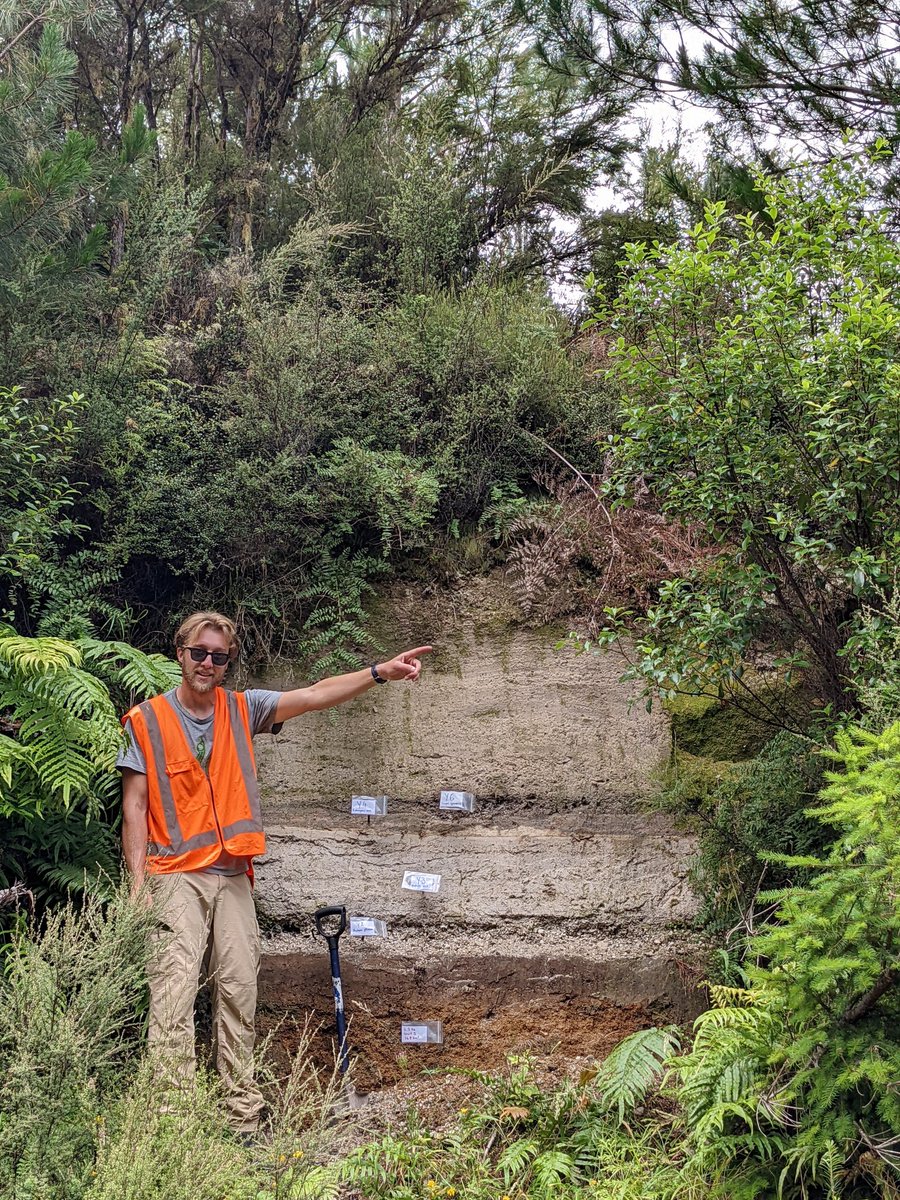 WattsGeology's tweet photo. Had a great time at #iavcei2023 meeting friends and colleagues old and new! Topped it off with a great field trip around Taupo with @VolcanoSimon and the team. Thanks all! Now for a couple of days exploring before returning to the UK to finish writing my PhD thesis! https://t.co/7CuPlUCVTf