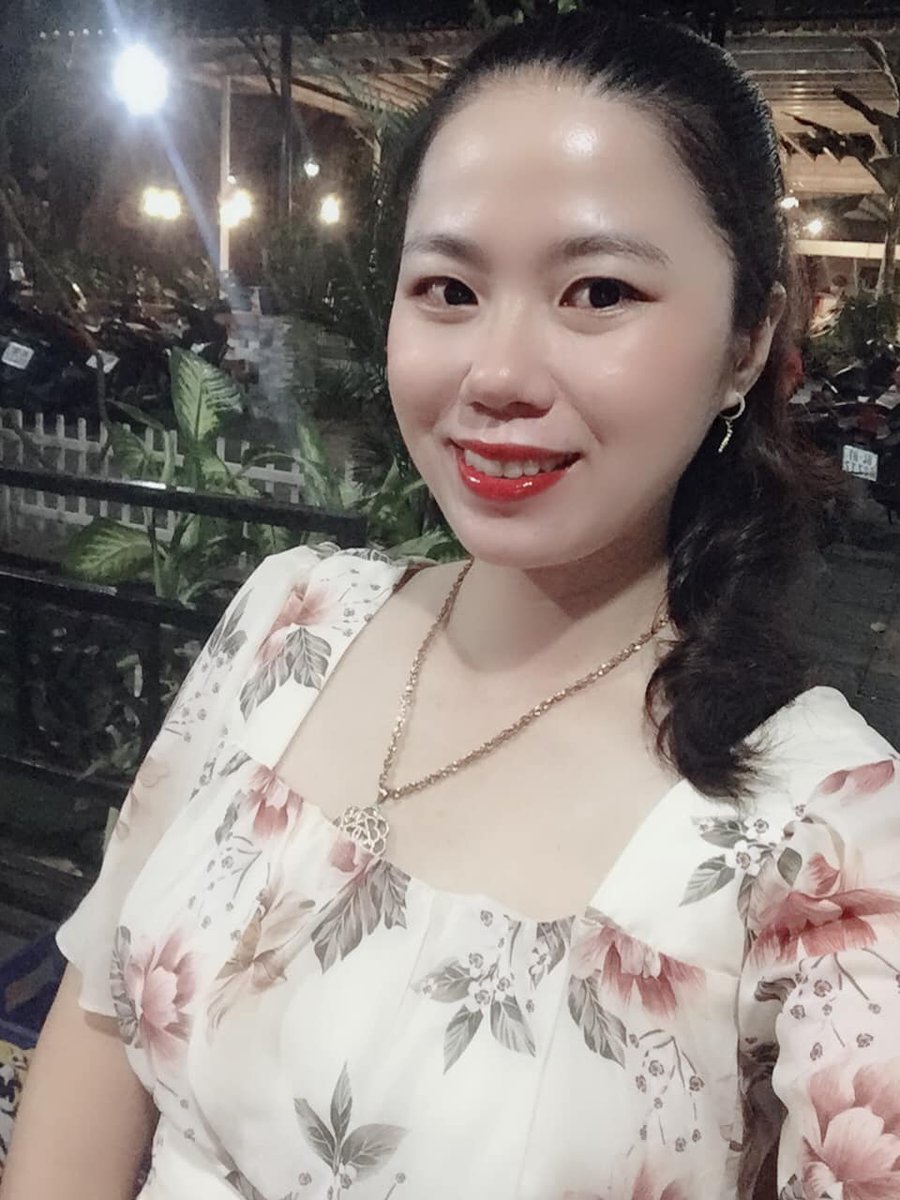 Sugarba82's tweet photo. việc của phi công là nằm im, tự khắc máy bay sẽ chăm sóc chu đáo, làm phi công sướng lắm các em à, mọi việc may bay lo từ a-z luôn
#hssv #sinhviensaigon #hcm https://t.co/ckT3dKpBOk