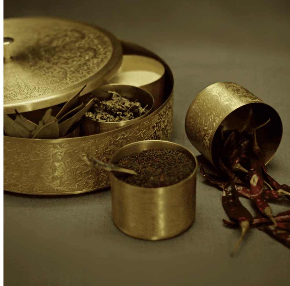 copper_expert's tweet image. Handcrafted designer brass masala box #masalabox #designerbox #brasasalabox #handcrafted #handmade #masalabox #brassware