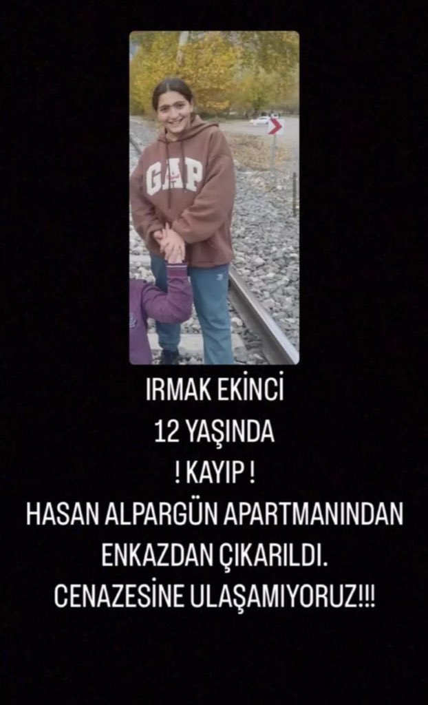 Irmak Ekinci Yıkılan 12 katlı Hasan Alpargün apartmanından enkazdan çıkarıldı.Anne Baba ve ikiz kardeşinin cenazesine ulaşıldı Ancak Irmak Ekinci’nin cenazesine ulaşamıyoruz.Lütfen yayalım ❗️❗️❗️
#adanadeprem #deprem #haberalamıyoruz #halukleventacil #AHBAP