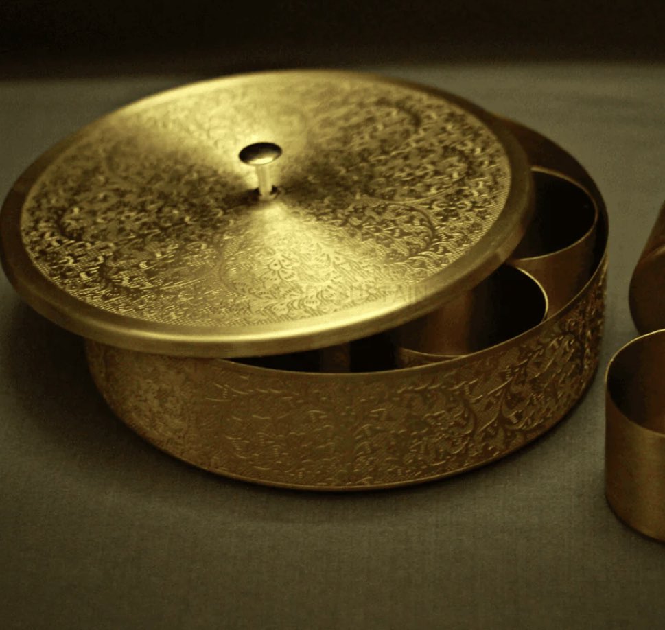 copper_expert's tweet image. Handcrafted designer brass masala box #masalabox #designerbox #brasasalabox #handcrafted #handmade #masalabox #brassware #copperexpert