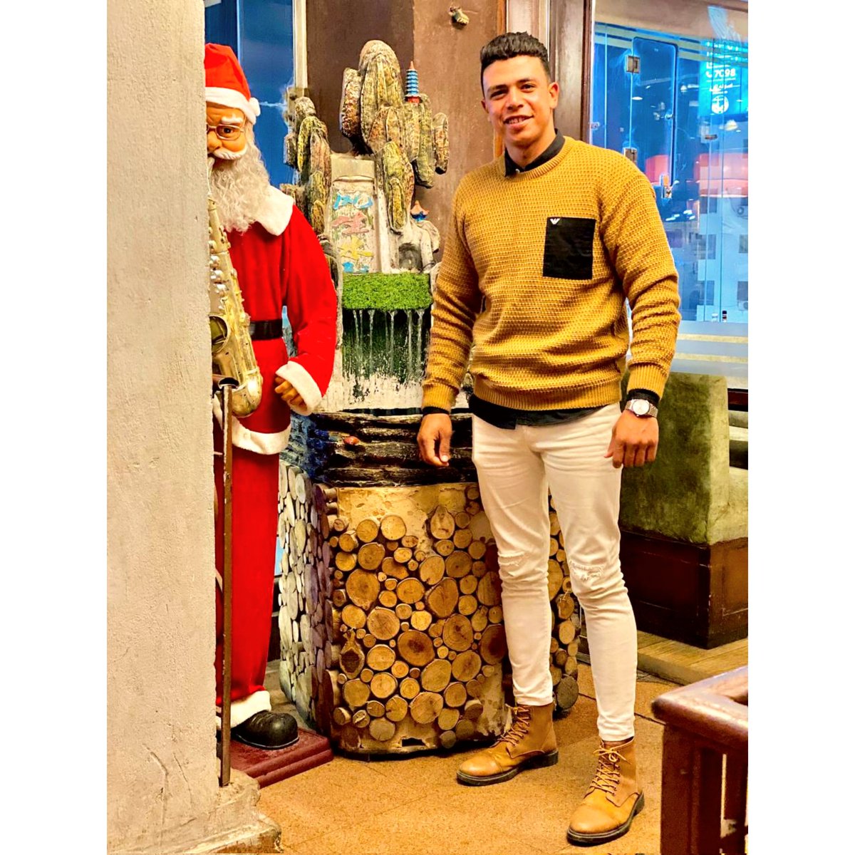 رغم كل شيء؛
فنحن بالله اقوي واقوي❤️💪🦅