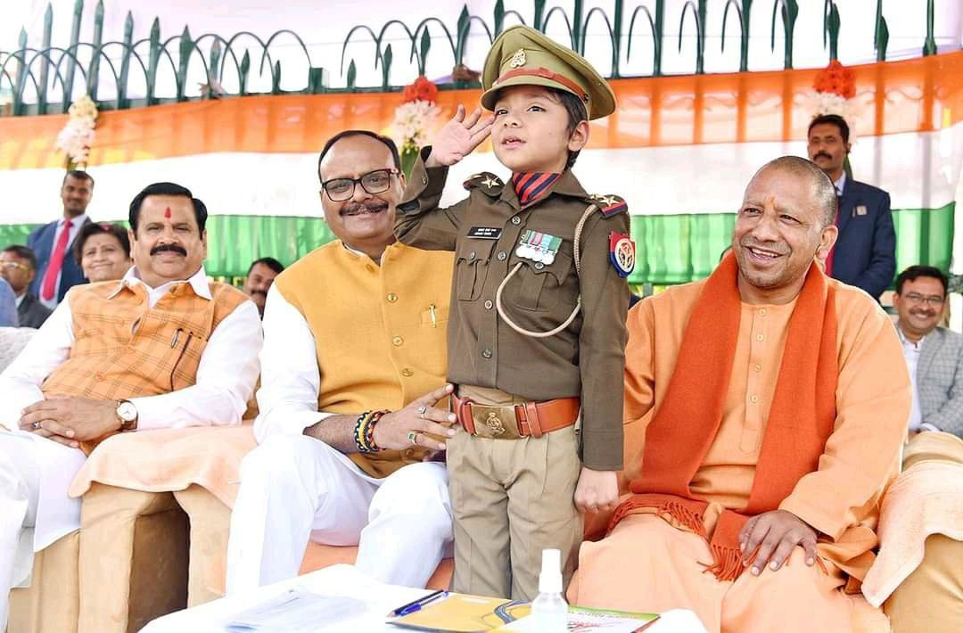 A big Thanks to Yogi G goverment for timely completing Uttar pradesh sub inspector 9535 vaccancy 🙏💐 #THANKS_YOGI_JI_FOR_UPSI9534