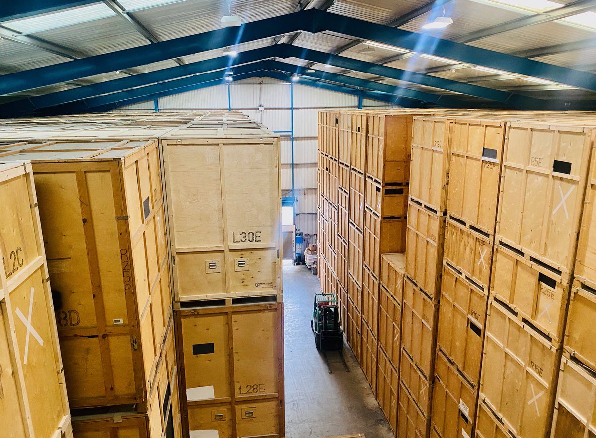The main advantage of using a company with containerised storage is that it cuts down the handling of your furniture by 200%. Once your household furniture and effects are loaded into the storage units they will next see daylight outside your new home if the access is good.