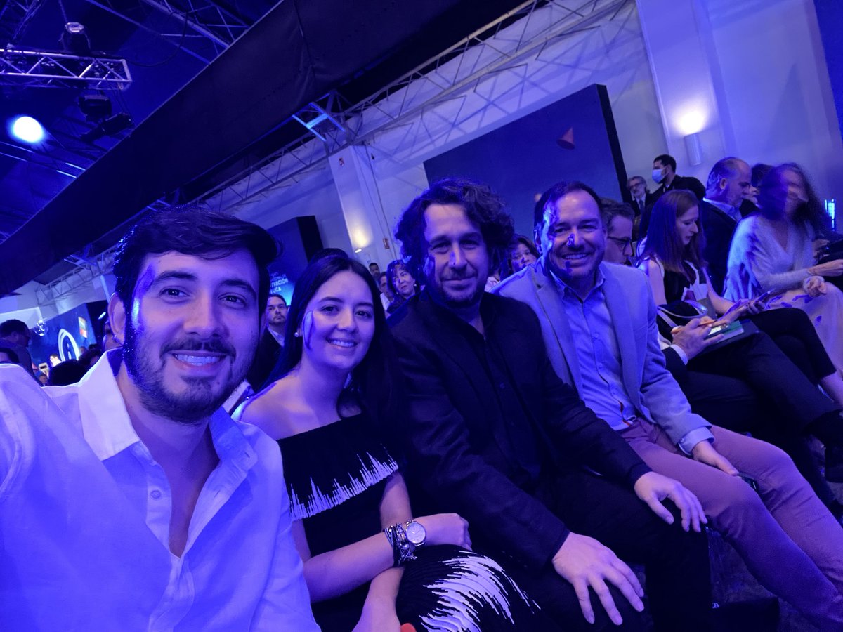 romanyosif's tweet photo. 🇩🇴Comenzó el 1er Foro de Internacional de Innovación Pública con colegas, amigos y autoridades de la República Dominica y toda la región.
Como dijo el Ministro @JosePaliza este proceso transformador del Estado ya no es una opción, es una necesidad🙌
👨🏻‍💻👩🏻‍💻https://t.co/SmvjASZaLb https://t.co/EFYlUCO6G0