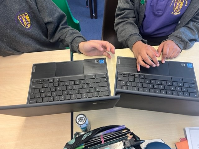 CunninghamSch's tweet photo. For Safer Internet Day yesterday, Year 6 worked in pairs to discuss and investigate possible threats against our online safety.  From cyber-bullying, to scams, to too much screen time - we know how to keep ourselves safe online!  #CHFcomputing #CHFsaferinternet #CHFesafety https://t.co/O0wsHC0XI2