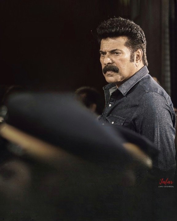 JafarJK369's tweet photo. FDFS 💥
#ChristopherFromTomorrow
@mammukka #Mammootty
#Christopher https://t.co/zS46GeIhq1