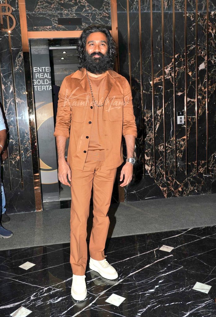 manickamdhanush's tweet photo. @dhanushkraja at #Vaathi / #SIRMovie  Trailer launch 

#VaathiTrailer #VaathiOn17Feb https://t.co/j1A3W6HgUI