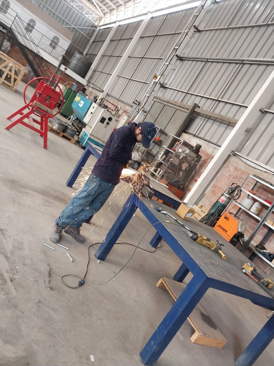 Fluintek's tweet photo. Nuestra gente a full en febrero, #generandovalor para la #Minería con bombas de pulpa, agua y proceso, junto a soluciones flotantes, repulpeo y control de derrame #mineriaresponsable #industria40 #industria #Agua #bombeo @nuevamineria @innovacionch @ciptemin @Innovacioncl https://t.co/1F7G7NO22c