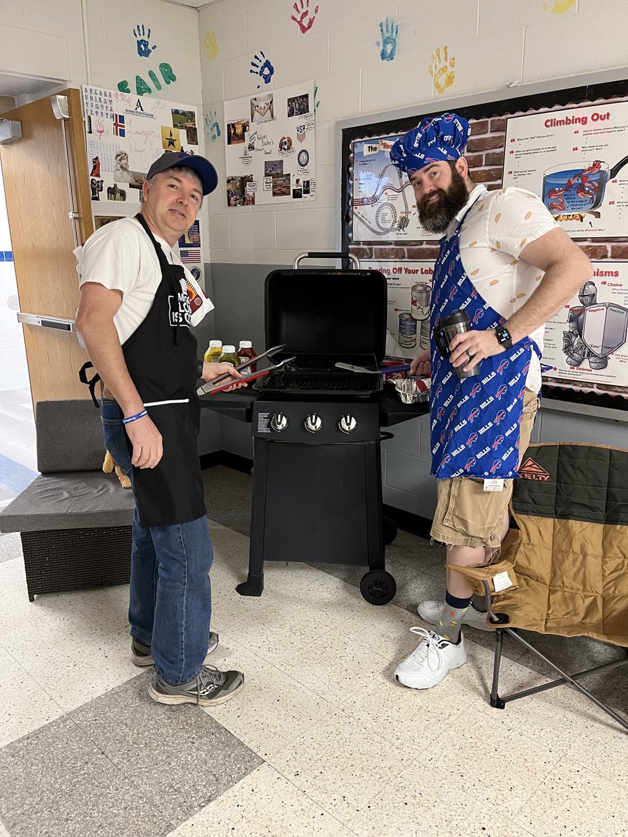 KellyVolz2's tweet photo. Soccer Moms vs BBQ Dads Day at CR today!! Having a blast with Spirit Week! #mycrcs https://t.co/inPIYd9KBb