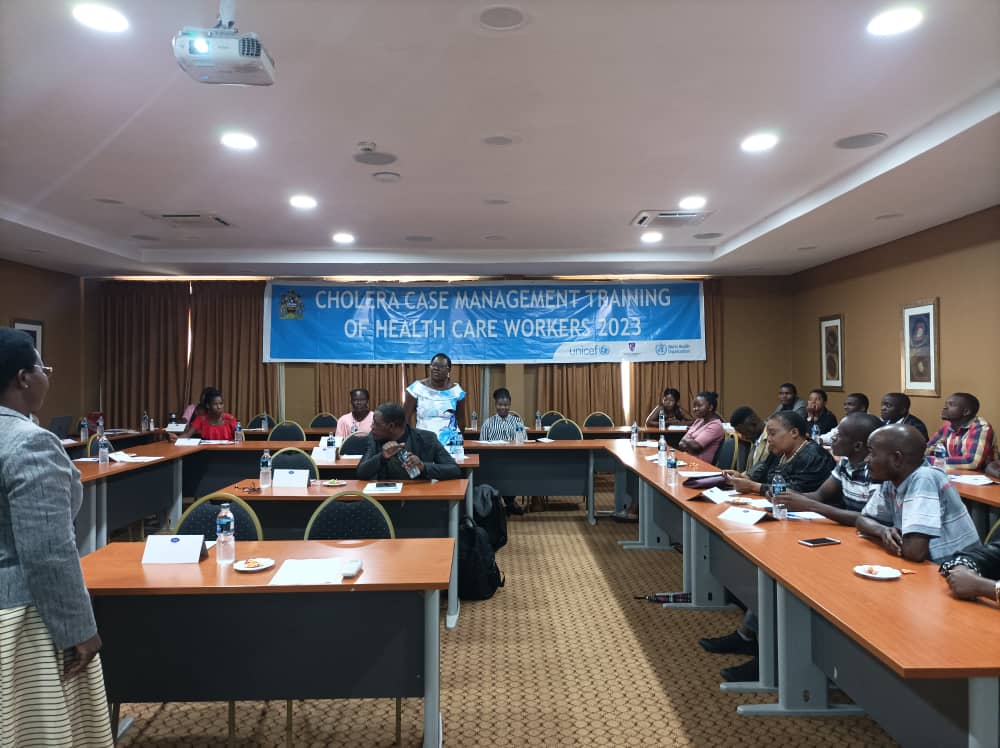 Center of Excellence for C4D at KUHES (@c4d_kuhes) on Twitter photo The fight against #Cholera just got stronger with the start of the Clinical Experts-led Cholera Case Management Training! Grateful for <a href="/KUHeS_mw/">Kamuzu University of Health Sciences</a> and @MalawiUNICEF support in ensuring that healthcare workers have the skills to prevent and manage this disease. #PublicHealth 💊💉" The fight against #Cholera just got stronger with the start of the Clinical Experts-led Cholera Case Management Training! Grateful for <a href="/KUHeS_mw/">Kamuzu University of Health Sciences</a> and @MalawiUNICEF support in ensuring that healthcare workers have the skills to prevent and manage this disease. #PublicHealth 💊💉"