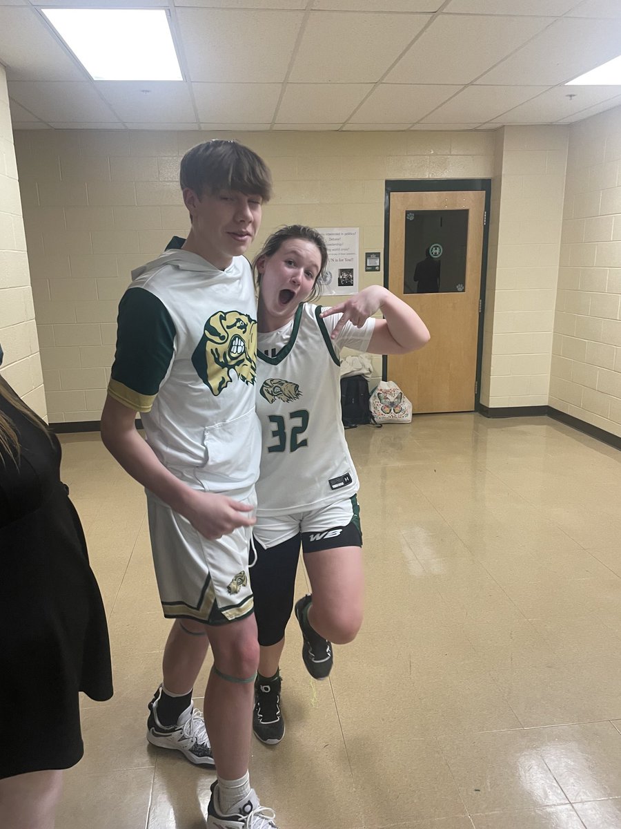 Alma_golf tweet media