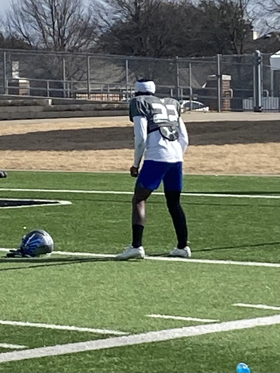 aryseoriginal's tweet photo. Excited about our partnership with the @XFL2023 @XFLBattlehawks 

An example of our “HAMMY”. It helps rehab the hamstring, protecting it for return to play. Great visual testimony!

Great job ATC Eric Avalia, providing solutions that keep your players ready! #Disruptive #ARYSE https://t.co/T8RGxsaTil