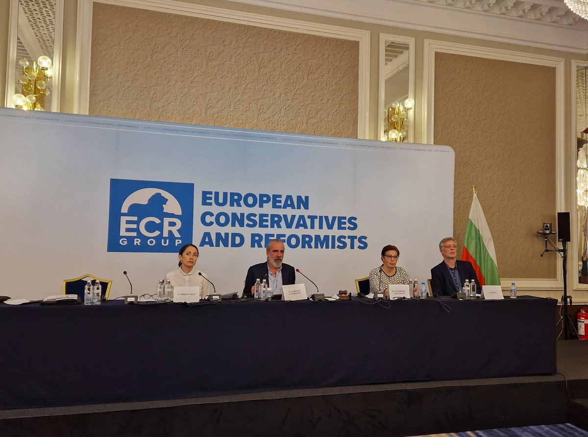 Андрей Слабаков tweet media