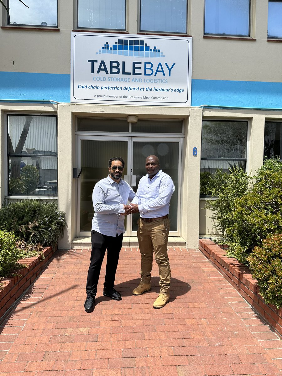 ahmedbinsulayem's tweet photo. Discussing my plans for the @dmccmeatcentre with Shatho Manyanda - General Manager - Table Bay Cold Storage @BWGovernment @BotswanaMeat @ICDdubai @DP_World #madeformeat #futureofmeat #madefortrade #futureoftrade #botswana 🇧🇼 #southafrica 🇿🇦 @CargoDubai https://t.co/hfgcjxhY9A
