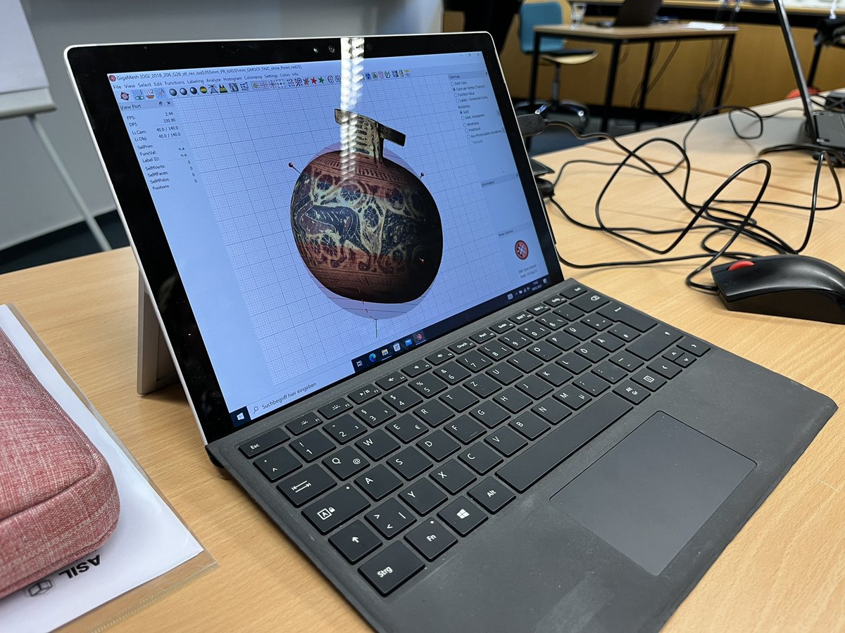 Monika_Zoeller's tweet photo. Great workshop with @HubertMara today, learning GigaMesh, a highly useful software framework (and it’s open source 👍)! Organized by @asil_mainz. #3D #Archaeology #smallfinds @MeshGiga https://t.co/Yfww98qMYh