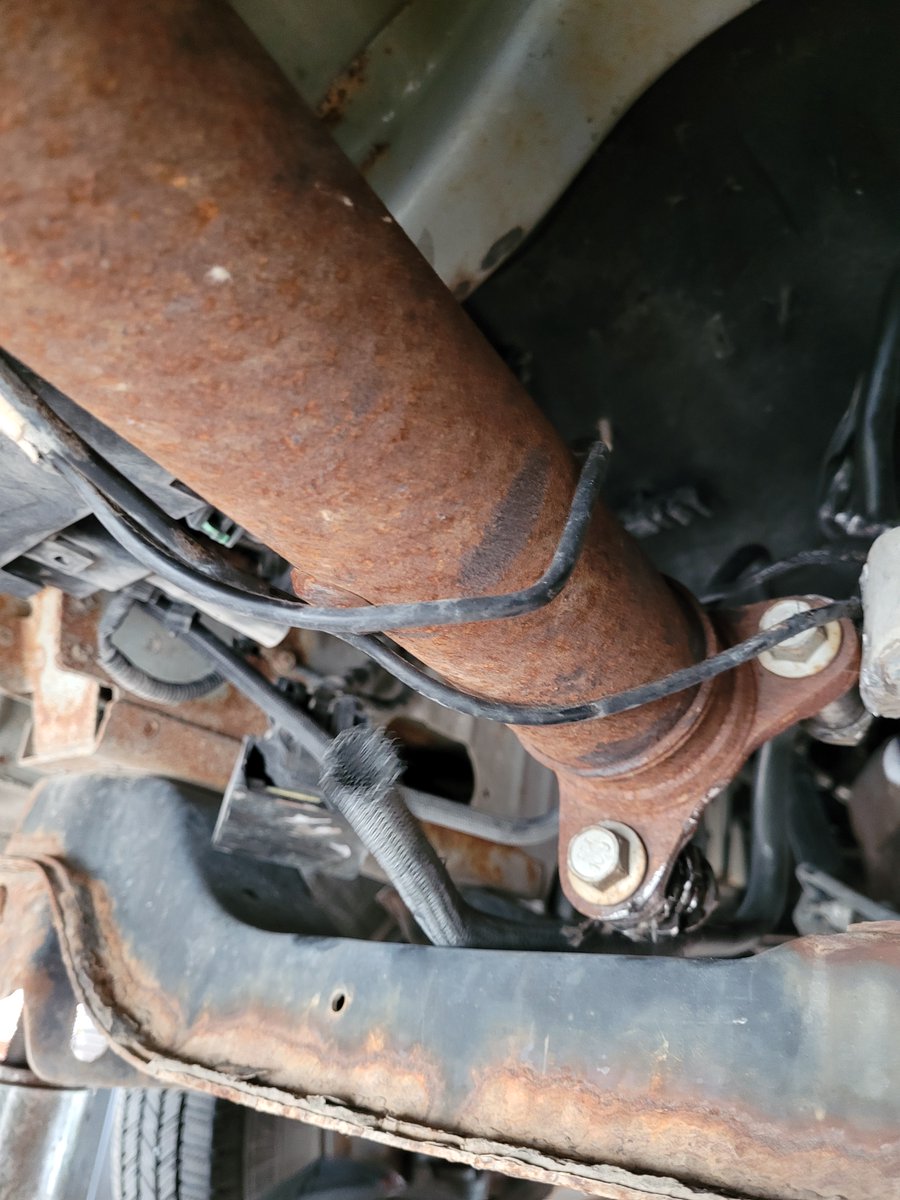 grangertires's tweet image. Driveshaft dampener coming apart and damage if this is not caught in-time. #driveshaft #dampener #brakelines #ujoints