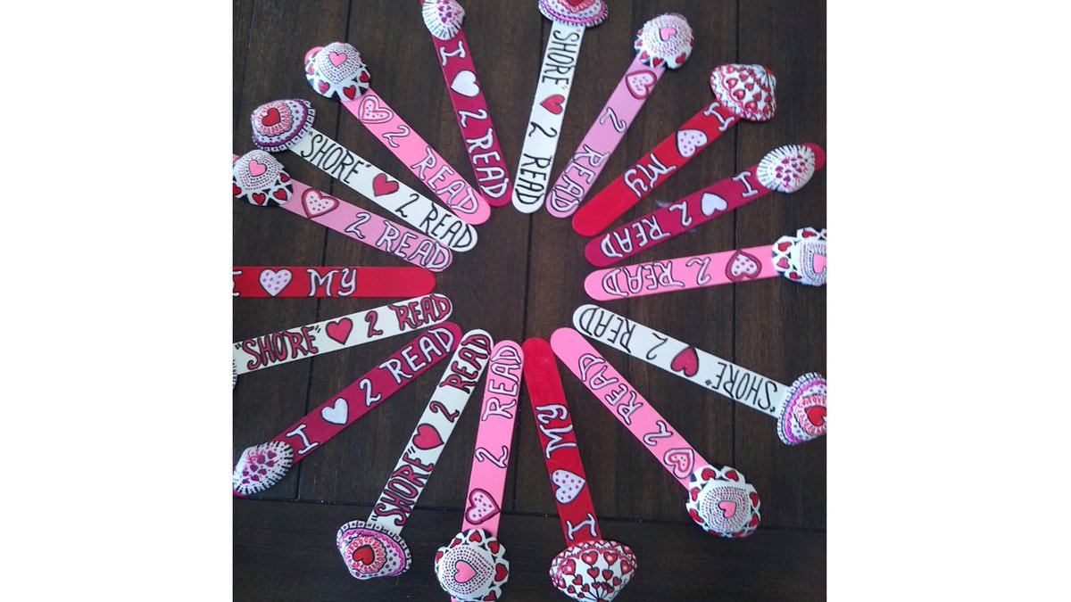 gent2018's tweet photo. #valentinesday #ValentinesDay #valentinesdaygifts #valentinesdaybookmarks #beachybookmarks #lovetoreadbookmarks #beachreadsbookmarks https://t.co/co1zukg5Vu https://t.co/6my69jJtwv
