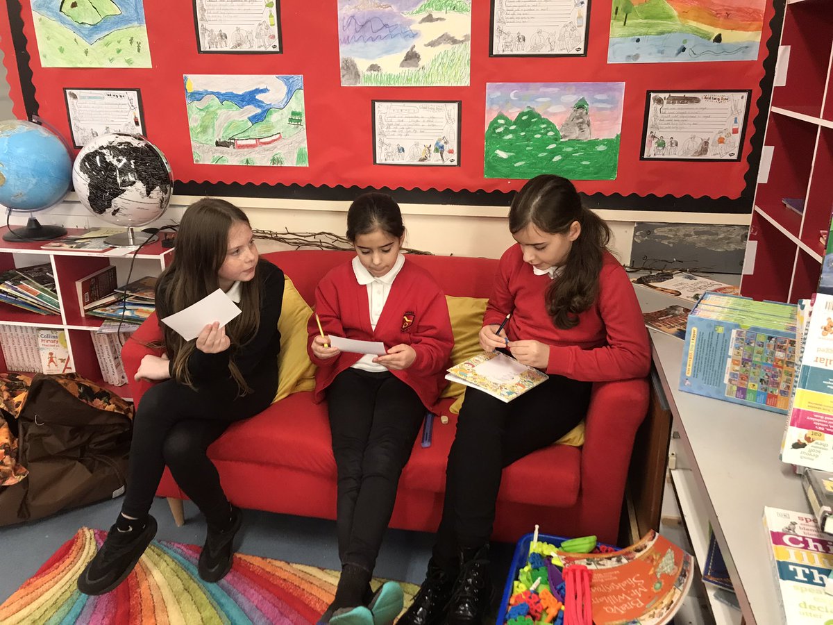 MissTaylorDPS's tweet photo. P7/6 are discussing the skills and experience needed to be part of our company https://t.co/klm99UJ9vW