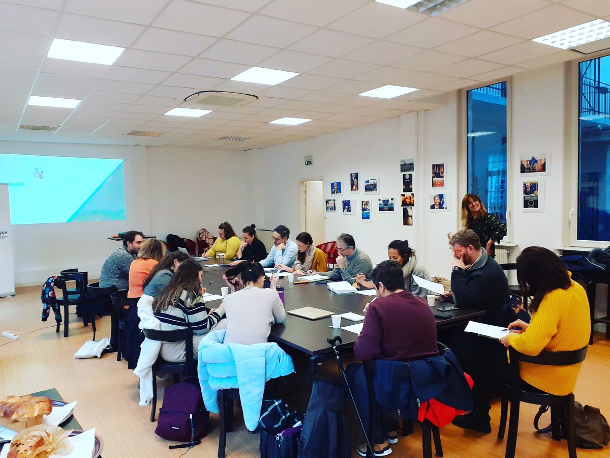 CIDFF_67's tweet photo. [Rencontre Égalité Professionnelle]
Les sessions des Rencontres Egalité Professionnelle ont démarré le 20 janvier avec pour thème : « la mise en place de mesures de prévention du harcèlement sexuel dans l’entreprise »
Action financée par le #conseilregional #GrandEst et la #drdfe https://t.co/cOOuSRxmOg