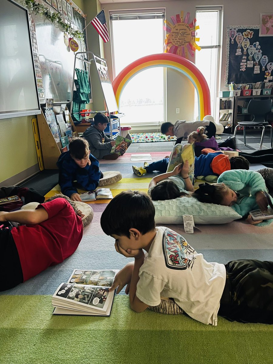 Perfect morning for some independent reading time! 🌧️ @ruthcherryelem #rcisdjoy