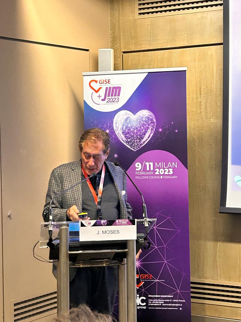 sicigise's tweet photo. It's now time for the HOT TOPIC CLINICAL SCENARIOS at #JIMGISE2023!
Let's start with the "LM disease" by @JWMoses, followed by:
❥Bifurcations @carlo_cabrig
❥Diffuse disease @Antocol17
❥Reasonable incomplete revascularization with Joao Brum de Silveira https://t.co/jy9tV0H5vT