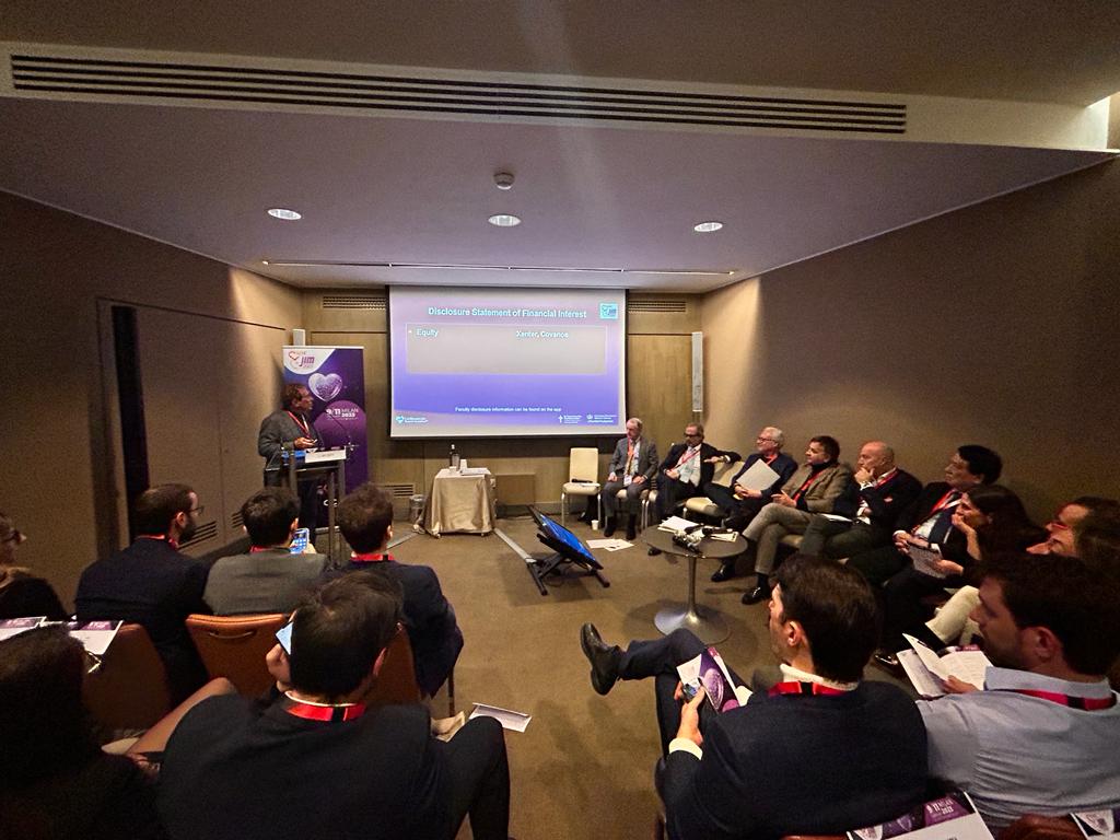 sicigise's tweet photo. It's now time for the HOT TOPIC CLINICAL SCENARIOS at #JIMGISE2023!
Let's start with the "LM disease" by @JWMoses, followed by:
❥Bifurcations @carlo_cabrig
❥Diffuse disease @Antocol17
❥Reasonable incomplete revascularization with Joao Brum de Silveira https://t.co/jy9tV0H5vT