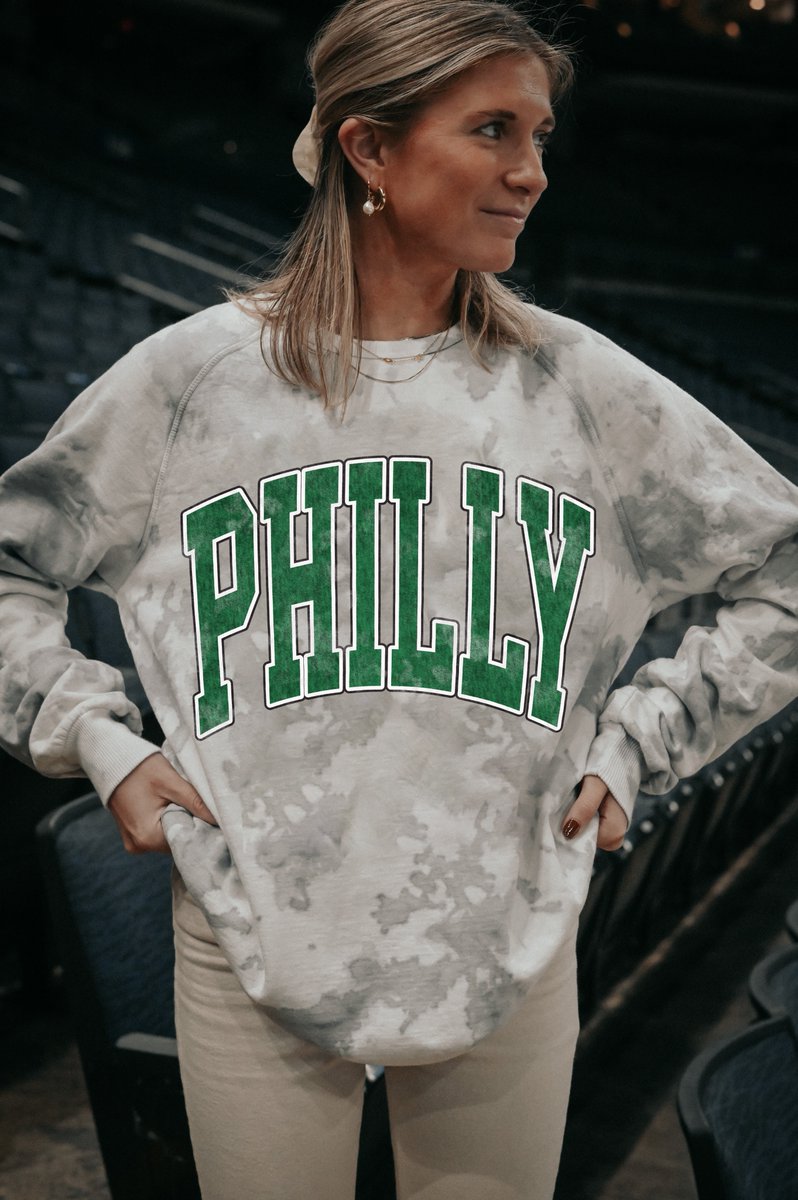 wifphilly's tweet photo. No game day gear? No problem. Head to one of our local Philly @dsw_us x Where I'm From stores to grab your new apparel for the weekend! 💚 #Philly #SuperSunday

Shop online: https://t.co/zq8HIoF21H https://t.co/IIjw0ZGIvj