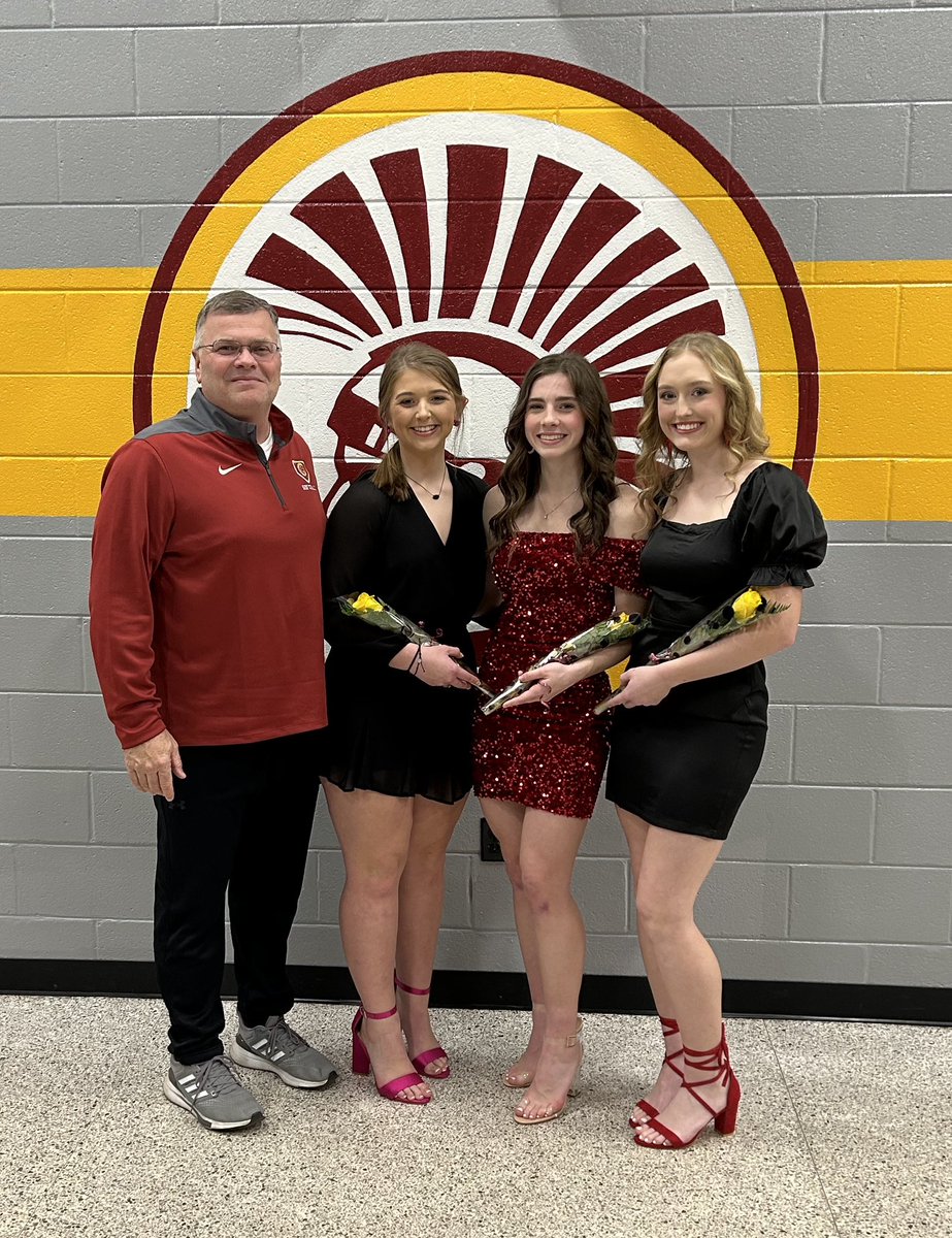 Softball ladies looking great for Homecoming!!  <a href="/maryschalk5/">mary schalk</a> <a href="/KatieMu62158107/">Katie Murphy</a> <a href="/Katie98169055/">Katie</a> <a href="/DarylMurphy4/">Daryl Murphy</a> <a href="/BCSports/">BCHS Sports</a> <a href="/bctrojanettes/">BCHS Trojanettes Basketball</a>