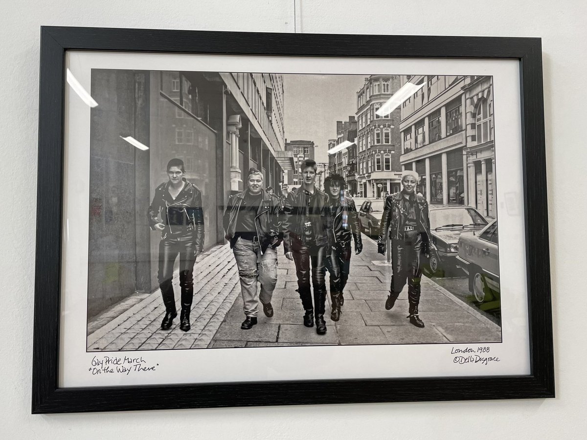adrianpgibson's tweet photo. Popped by to see some of the art at the LGBT+ Life exhibition at Brixton Library for LGBT+ History Month. Here are some of my favourites …
All by local artists and most of it is for sale 🏳️🌈🏳️⚧️
#lgbtpluslife #gayart #exhibition #lgbthistorymonth #brixtonlibrary #localartists https://t.co/iyjEZFUWHj