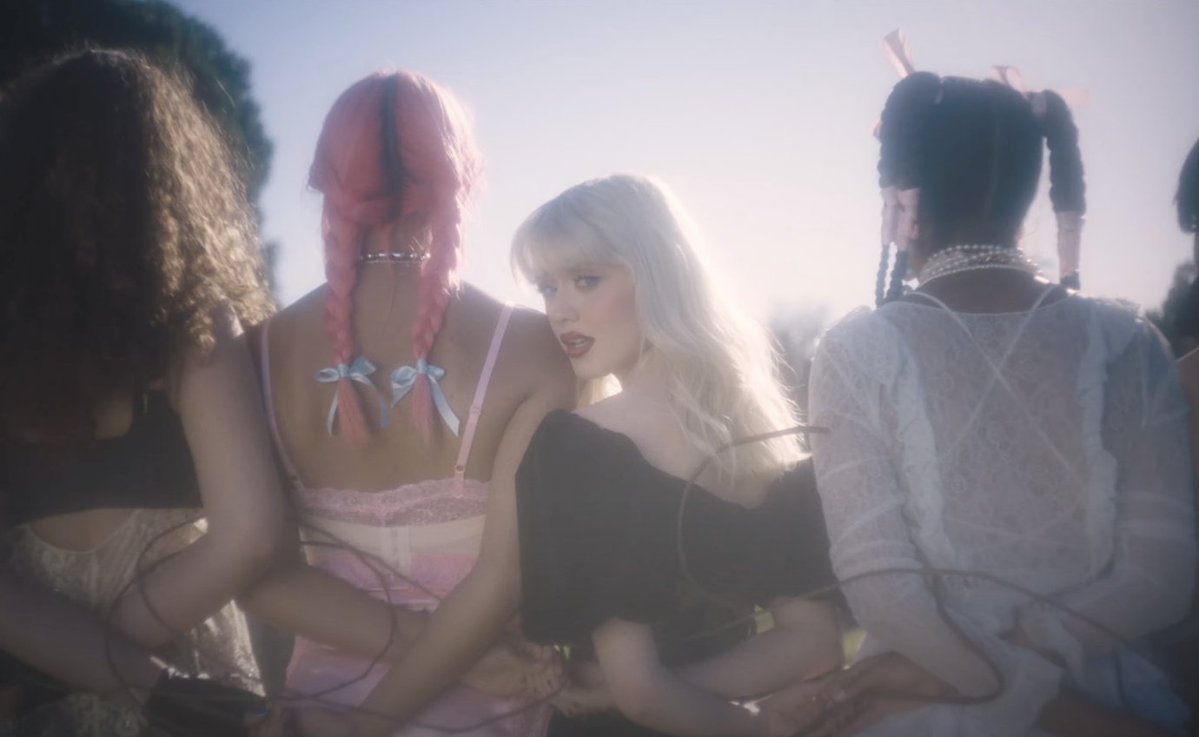 MTV's tweet photo. That's the glow of another stunning @maisiehpeters music video ✨ #BodyBetter https://t.co/uDA24r8n9N