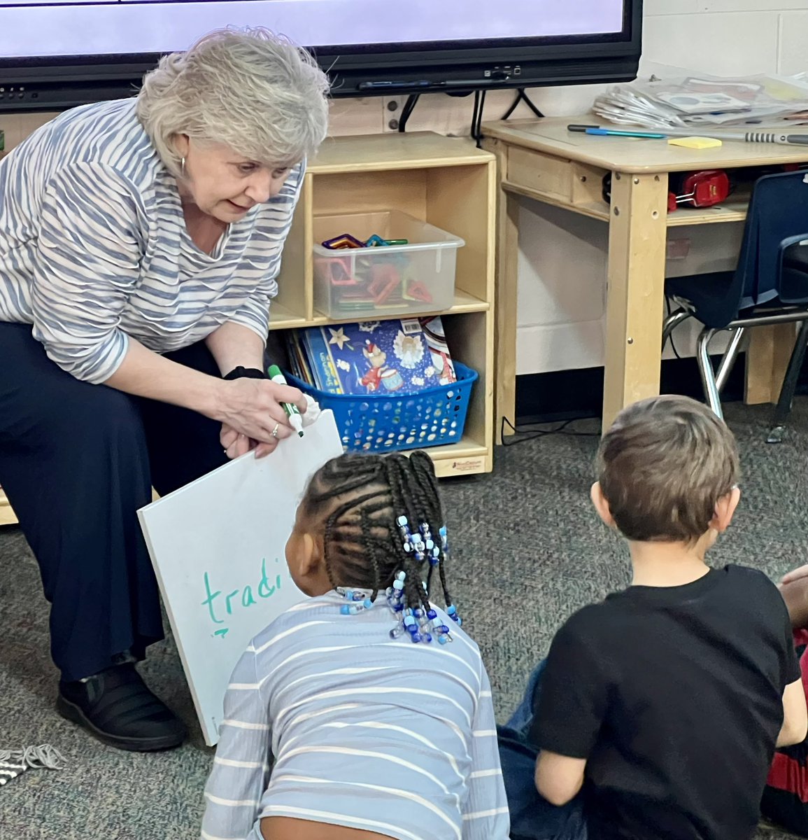 SamSaxenmeyer1's tweet photo. Spent the morning at Manchester ES in a Kindergarten classroom full of LEARNING &amp; JOY! Great things are happening in @SumterSCSchools #SumterSDProud #myViewLiteracy #SOR 🥳 @SavvasLearning https://t.co/KM4NOTlNnU