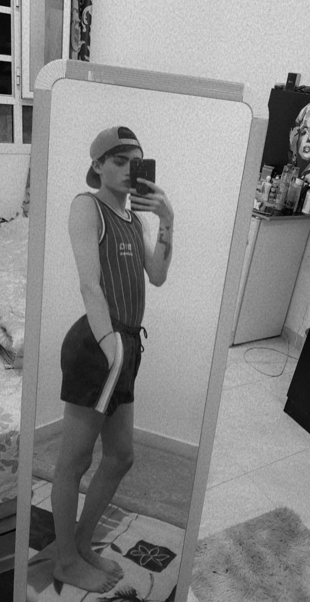 مسقط تايم 
منوا فاضي لحين 
احلى دلع او مساج 
الخوض #@#السبب