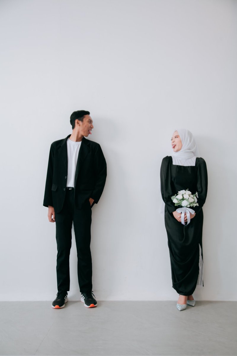 rezaFDP_28's tweet photo. @tanyakanrl Gua gini aja nder simple elegan 250rb doang di studio 😌 https://t.co/fyesvgp8f6