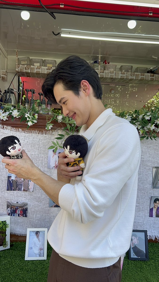 projectforNo9's tweet photo. คุณลุงเก้าหน้าดื้อมาก
— @numberx9th 🖤
#2023ProjectForNUMBERX9
#งุ้งงิ้งๆของนพเก้า
#number_9th @numberx9th
#ดวงใจเทวพรหม #พรชีวัน https://t.co/9nfWWtpmpD
