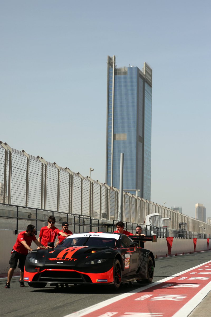 Hellloooo Dubaiiii! Things are set up for @AsianLeMans . We’ve got the rollout tomorrow. Looking forward to be out on track again! #dubai #dubaiautodrome #astonmartin #vantage #gt3