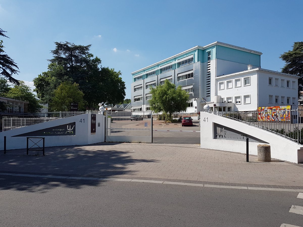 G_R_D_S's tweet photo. #LycéePro Quel devenir démocratique pour l’enseignement professionnel ? Un débat inévitable selon Jean-Pierre Terrail, compte tenu de la dégradation de notre système éducatif et de l’état dans lequel l’a plongé le ministère Blanquer. https://t.co/891TRlsKMI https://t.co/iajUU3cucW