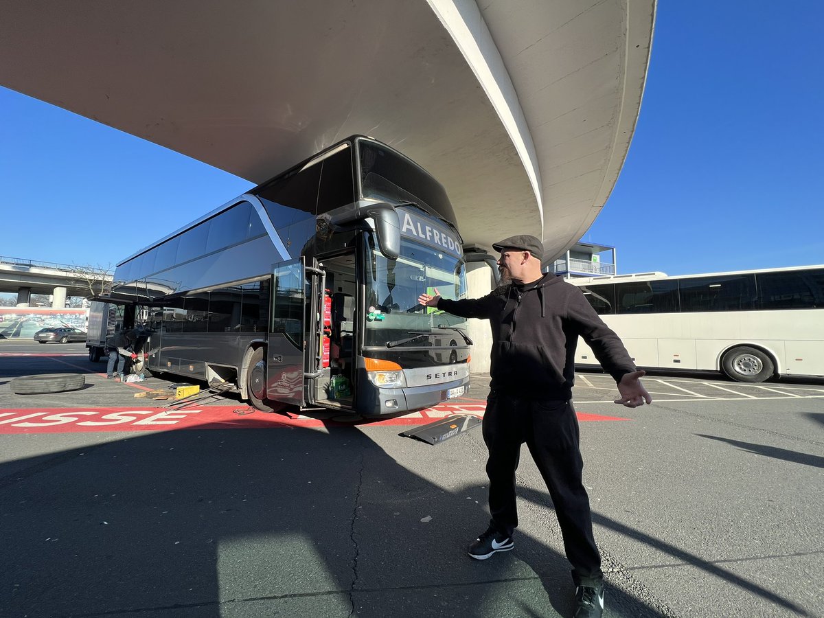 Danbystereo's tweet photo. Hallo Germany my old friend!! Tour is off to a great start already with a nice flat tire at the airport. 
Tomorrow is the first show of tour in Kõln at Carlswerk with @ZSKberlin @zebrahead 
#zebrahead #flattire #busparty https://t.co/4L3aWgX89A