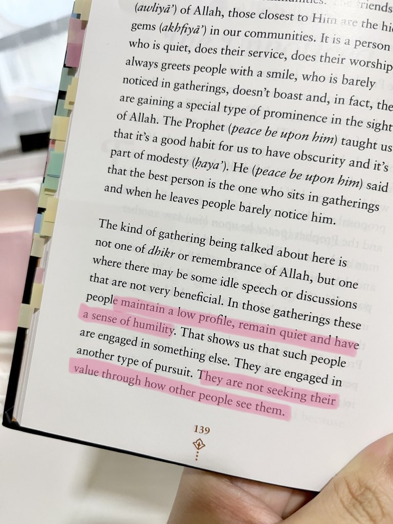 sajidareads's tweet photo. Antara sifat yang Allah cinta tapi jarang kita dengar. Tertarik baca tentang menjadi orang yang 'unnoticed' ni. ♥️ https://t.co/nkX3xMBZoJ