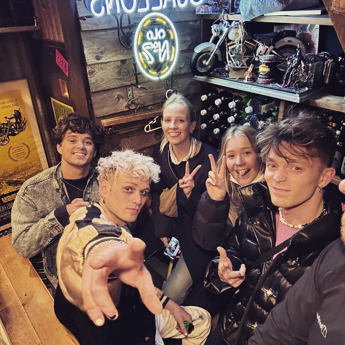 TheVampsTristan's tweet photo. 🇯🇵 

#10YearsWorldTour https://t.co/2ze9R1XDwp